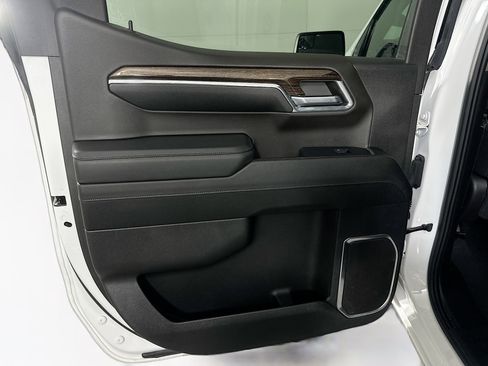 Used 2024 GMC Sierra 1500 Elevation image 24