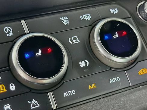 Certified 2023 Land Rover Defender 110 S AWD/4WD image 21