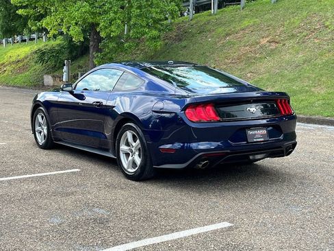 Used 2019 Ford Mustang Coupe RWD image 18