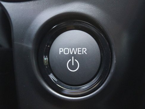 Used 2025 Toyota Sienna Platinum image 6