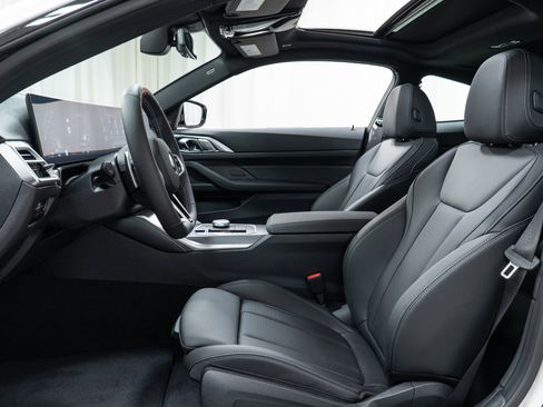 New 2026 BMW 440i xDrive Coupe w/ Premium Package image 14