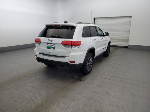 Used 2018 Jeep Grand Cherokee Limited AWD/4WD image 9