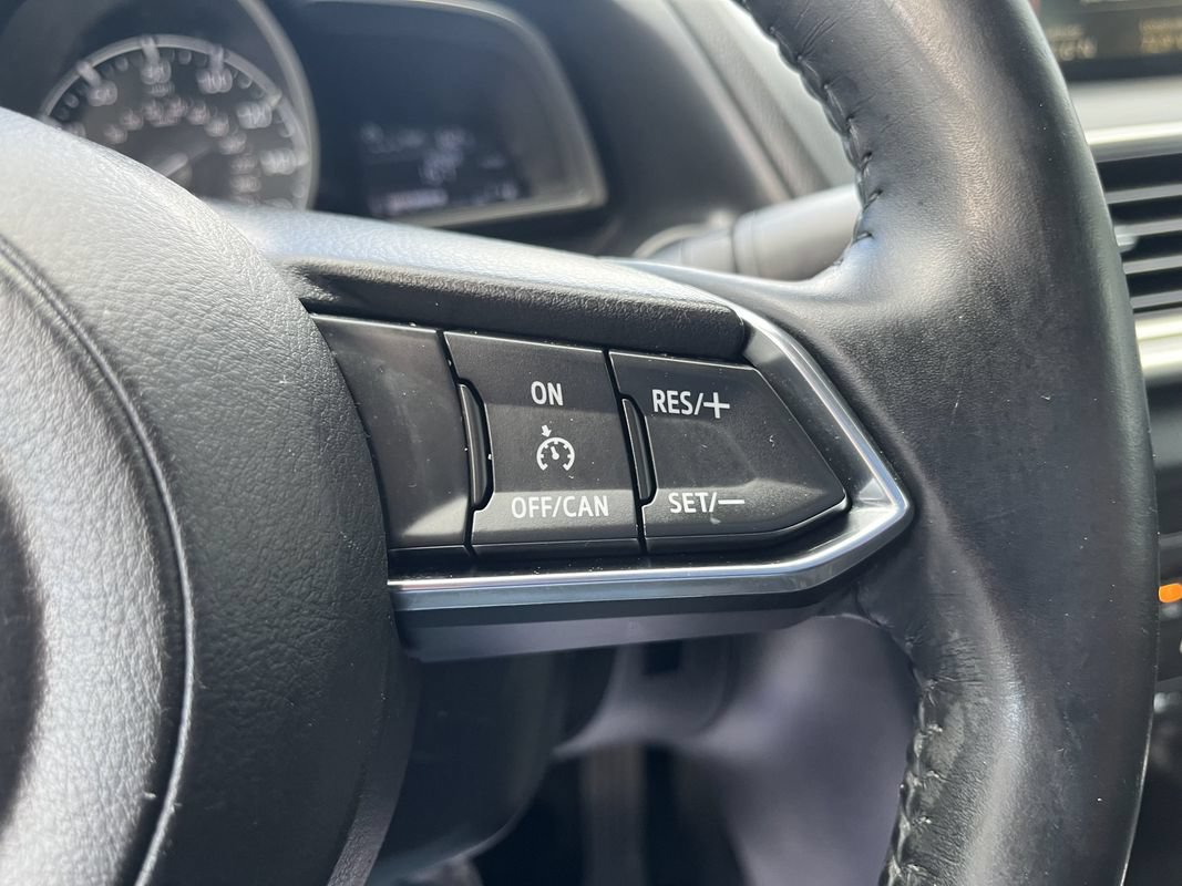 Used 2017 MAZDA MAZDA3 Touring FWD image 14