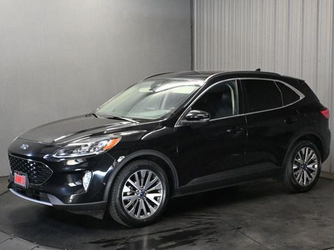 Used 2020 Ford Escape Titanium FWD image 1