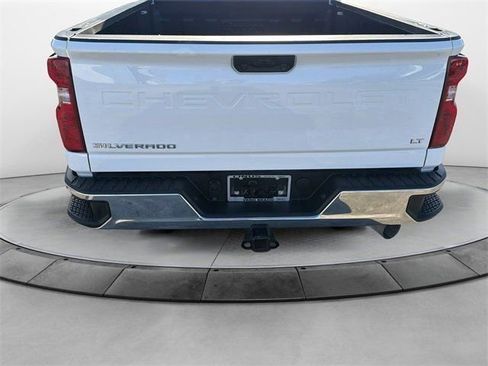 Used 2025 Chevrolet Silverado 2500 LT w/ Convenience Package image 12