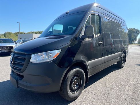 New 2025 Mercedes-Benz Sprinter 2500 image 2