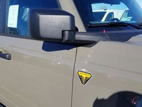 New 2025 Ford Bronco Badlands image 10