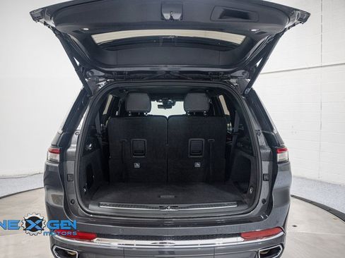 Used 2021 Jeep Grand Cherokee L Overland w/ Luxury Tech Group IV image 41