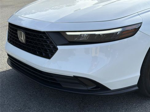 Used 2025 Honda Accord SE image 32