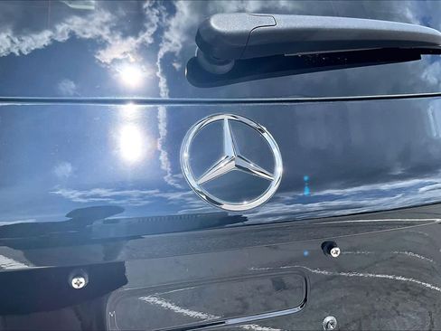 Certified 2022 Mercedes-Benz GLC 300 w/ Premium Package Lite image 31