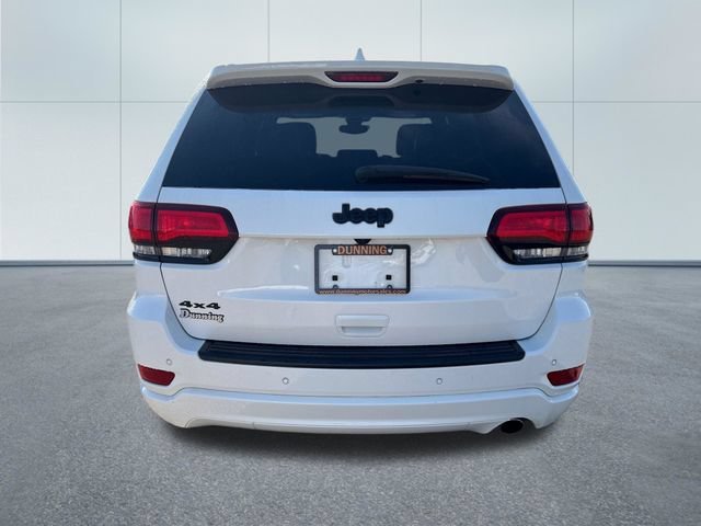 Used 2020 Jeep Grand Cherokee Altitude AWD/4WD image 3