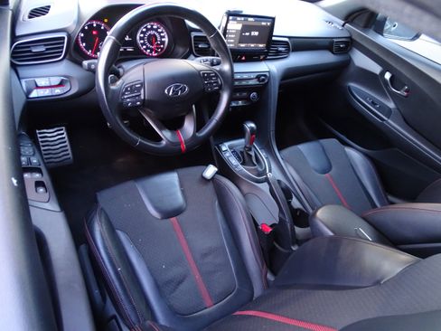 Used 2019 Hyundai Veloster Turbo image 5