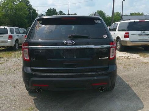 Used 2013 Ford Explorer XLT FWD image 12