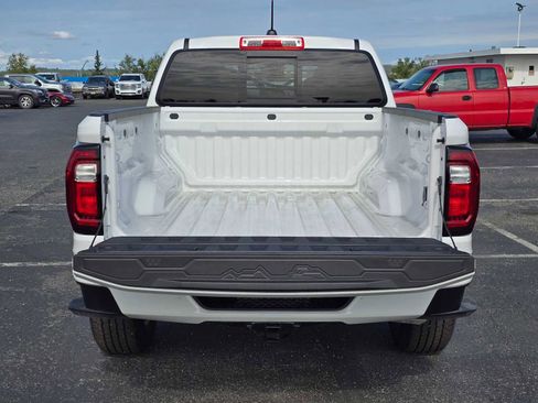 New 2024 GMC Canyon Elevation w/ Convenience Package image 10