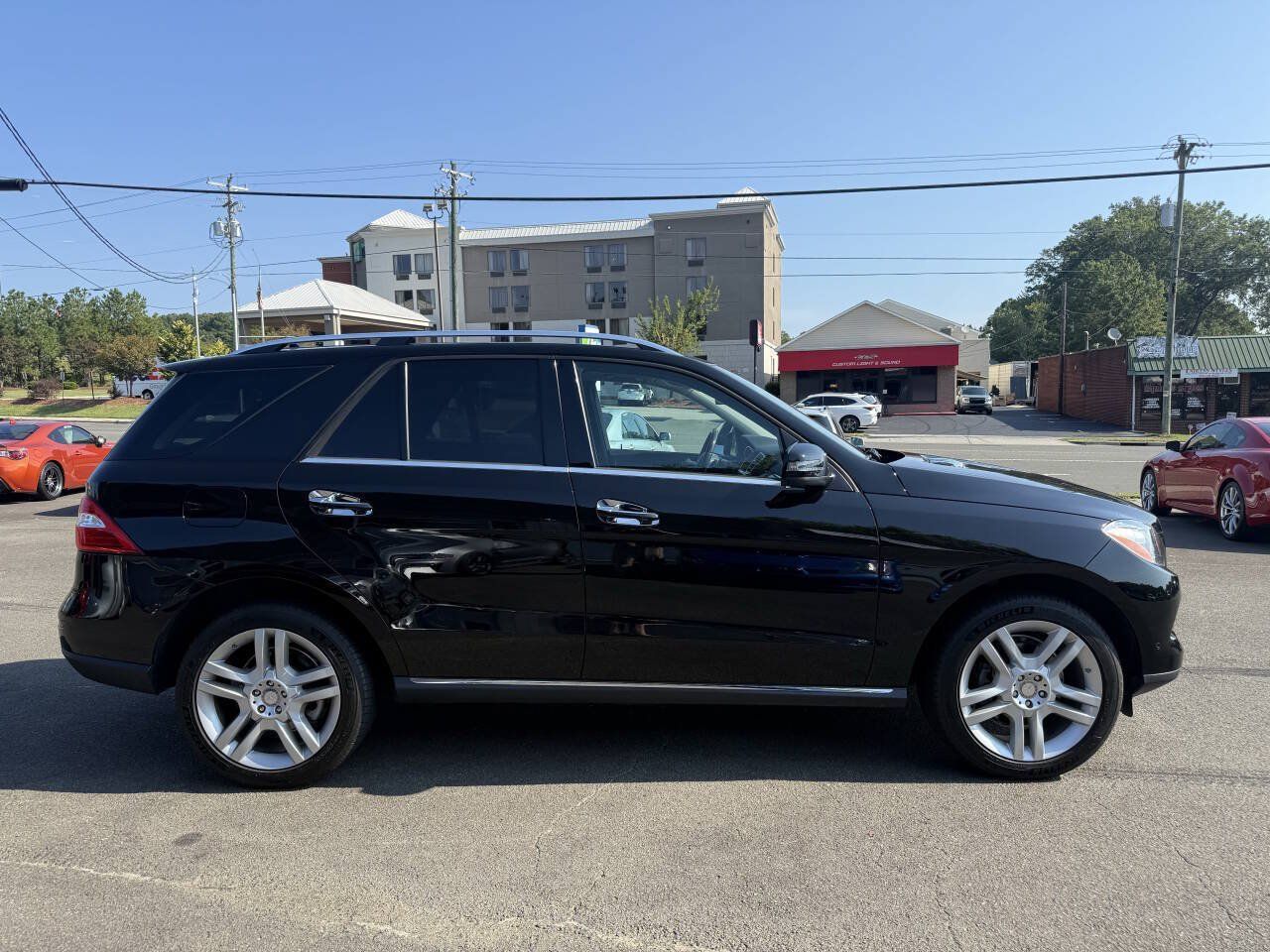 Used 2014 Mercedes-Benz ML 350 4MATIC image 9