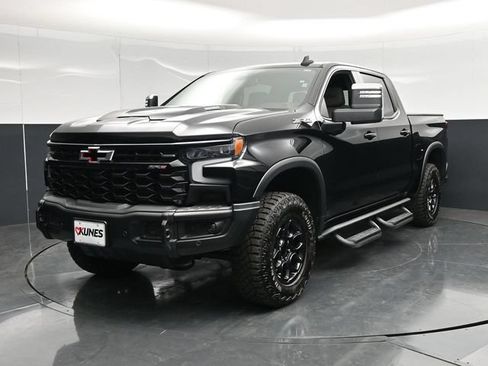 Used 2024 Chevrolet Silverado 1500 ZR2 w/ ZR2 Bison Edition AWD/4WD image 8