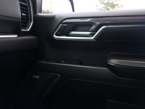 Used 2024 Chevrolet Silverado 1500 LTZ w/ LTZ Premium Package AWD/4WD image 14