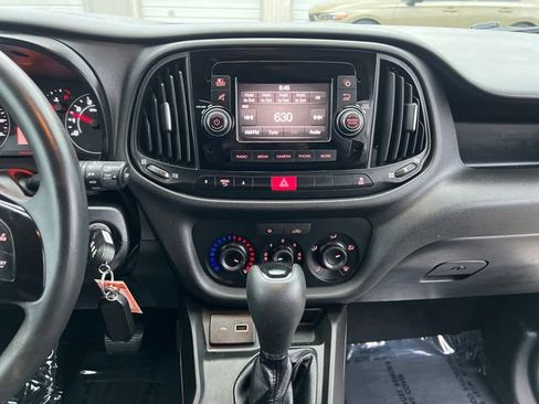 Used 2021 RAM ProMaster City Tradesman image 23