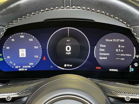 Certified 2024 Porsche Macan Turbo Electric AWD/4WD image 46