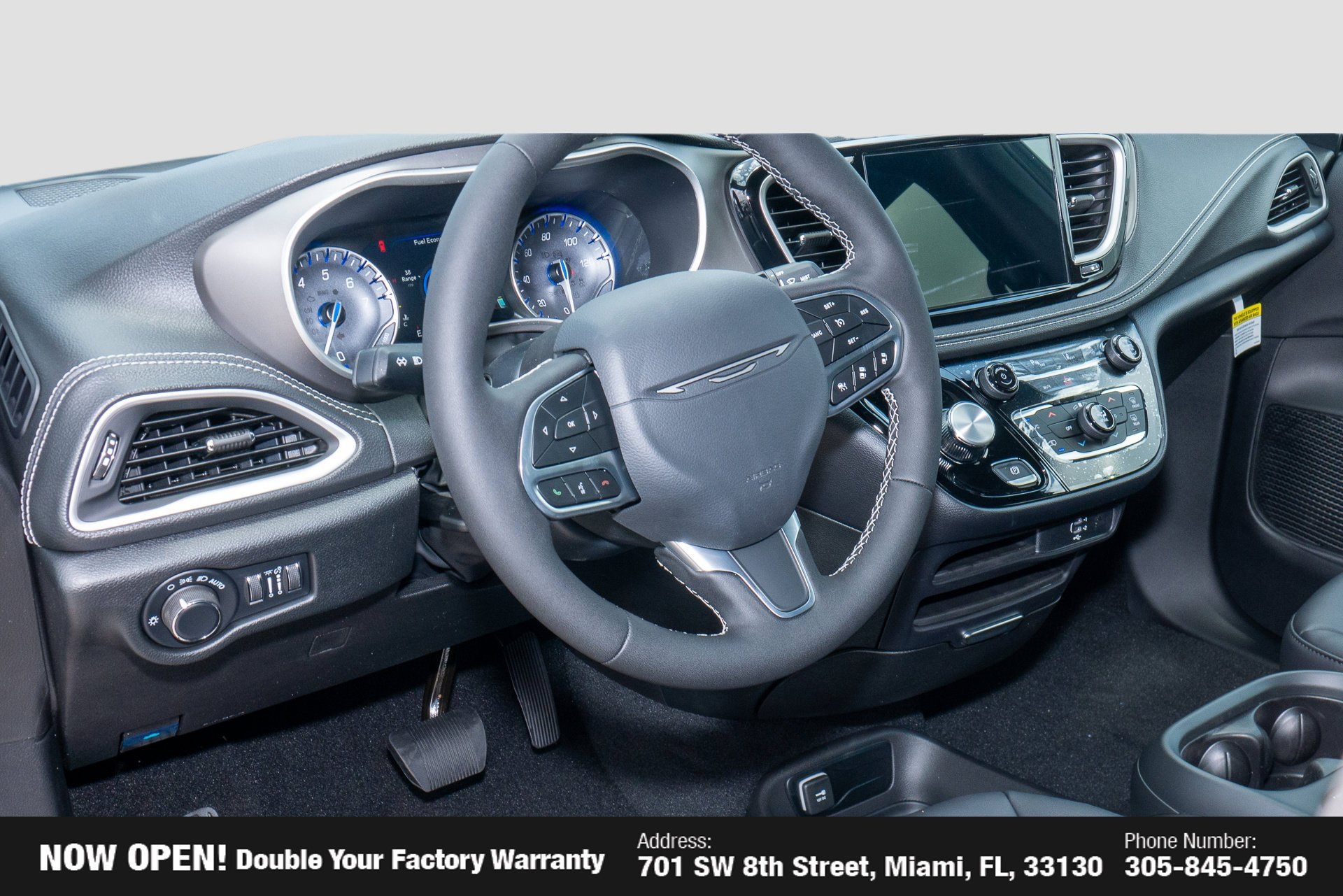 New 2027 Chrysler Pacifica Select FWD image 13