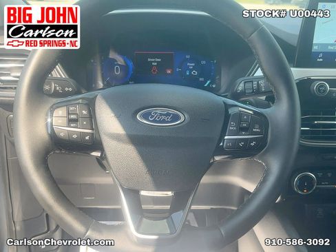 Used 2022 Ford Escape SEL w/ Technology Package AWD/4WD image 15