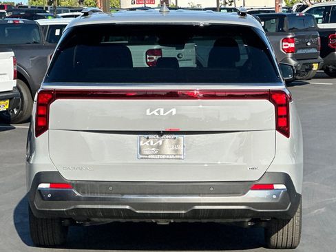 New 2026 Kia Carnival SX FWD image 5