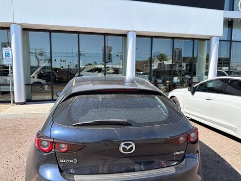 Used 2022 MAZDA MAZDA3 s FWD image 10