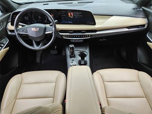 Certified 2024 Cadillac XT4 Premium Luxury image 15