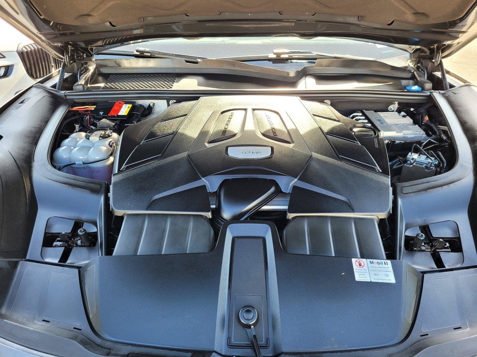 Used 2019 Porsche Cayenne AWD/4WD image 36