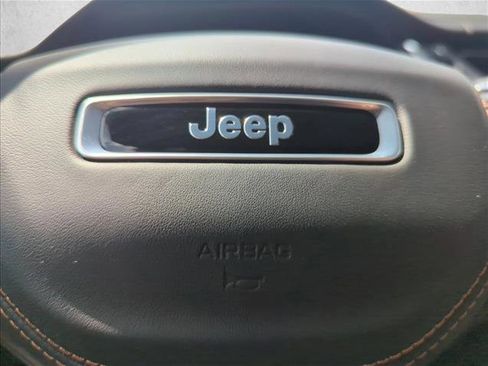 Used 2025 Jeep Grand Cherokee L Summit w/ Obsidian Package image 30