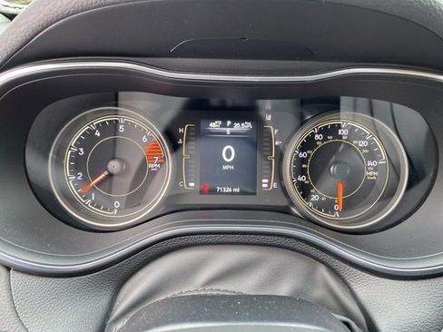 Certified 2021 Jeep Cherokee Latitude w/ Safety Group image 21