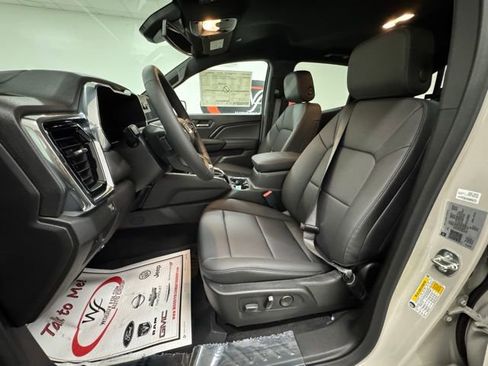 New 2026 GMC Canyon Elevation w/ Convenience Package image 15