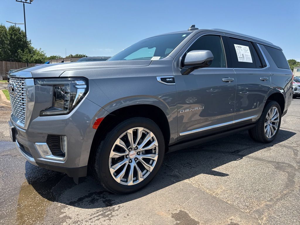 Used 2022 GMC Yukon Denali RWD image 3
