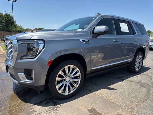 Used 2022 GMC Yukon Denali RWD image 3