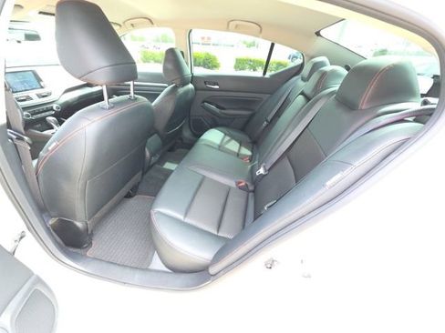 Used 2024 Nissan Altima 2.5 SR image 23