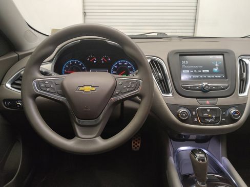 Used 2016 Chevrolet Malibu LT image 22