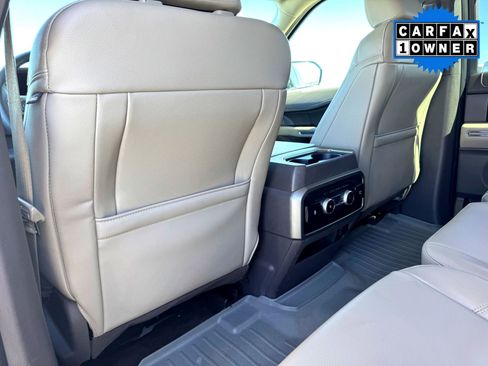 Used 2021 Ford Expedition XLT image 19