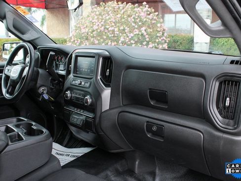 Used 2021 GMC Sierra 1500 4x4 Crew Cab w/ Sierra Value Package image 35