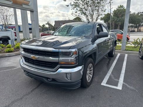 Used 2018 Chevrolet Silverado 1500 LT w/ All Star Edition image 3