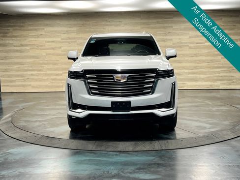 Used 2023 Cadillac Escalade ESV Sport w/ LPO, ONYX Package AWD/4WD image 9