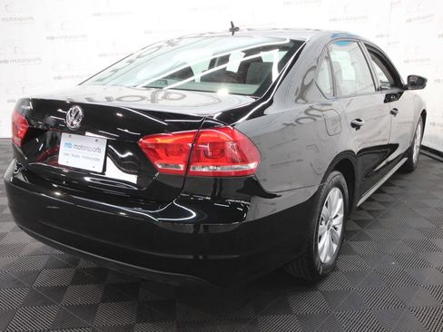 Used 2013 Volkswagen Passat 2.5 S FWD image 6