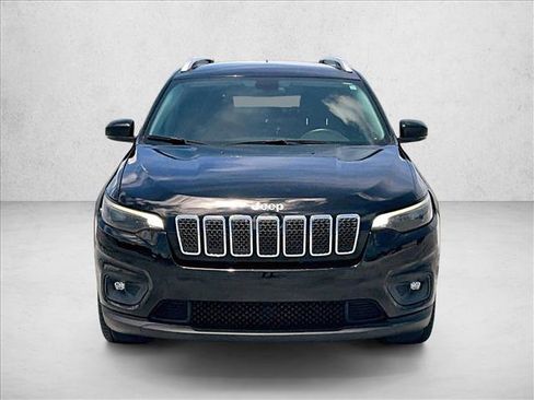 Used 2019 Jeep Cherokee Latitude Plus FWD image 3