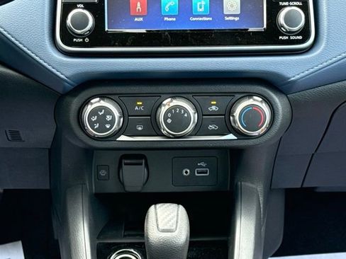 New 2025 Nissan Versa SV w/ Trunk Package image 23