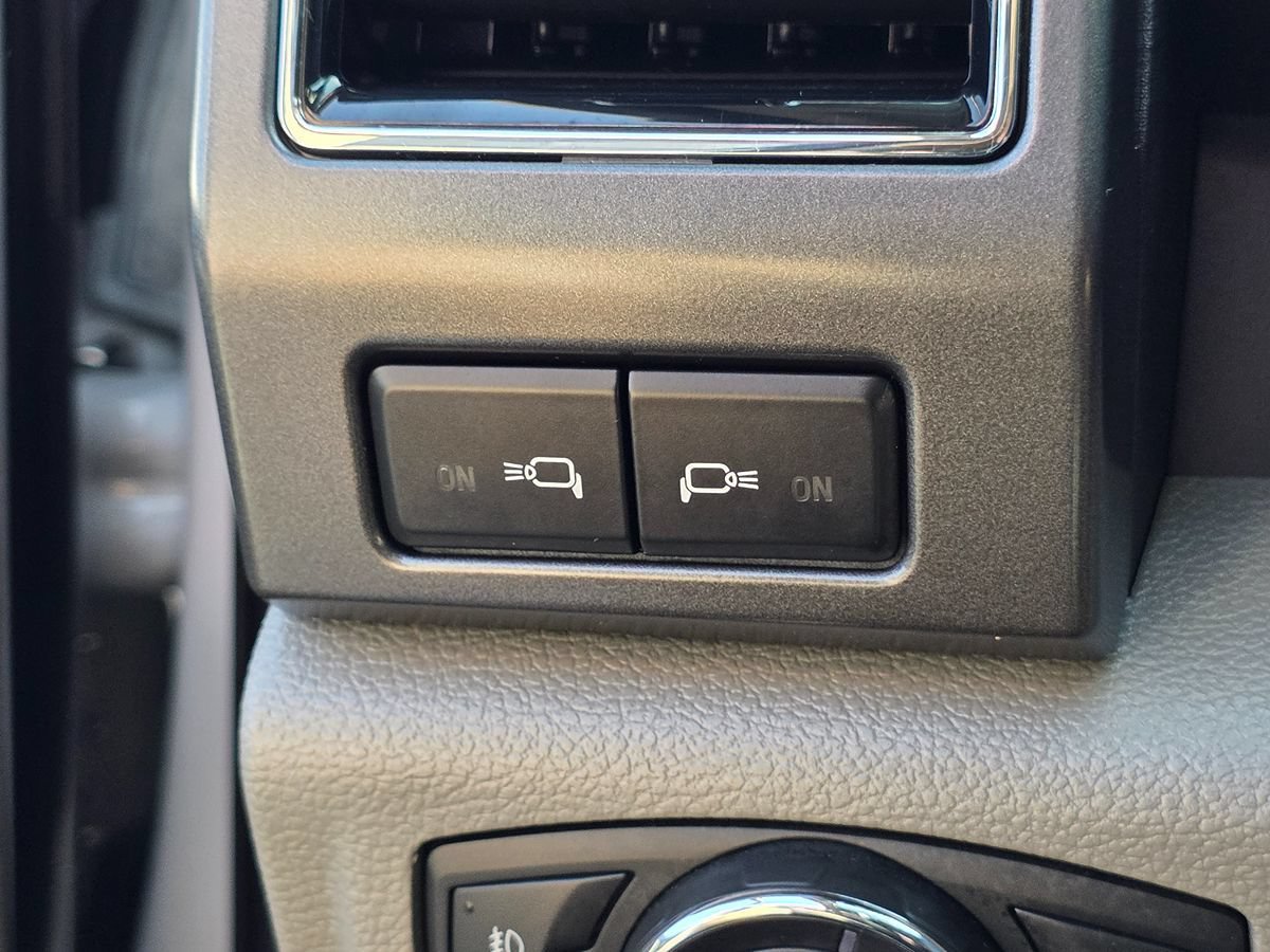 Used 2020 Ford F250 XLT w/ XLT Premium Package AWD/4WD image 44