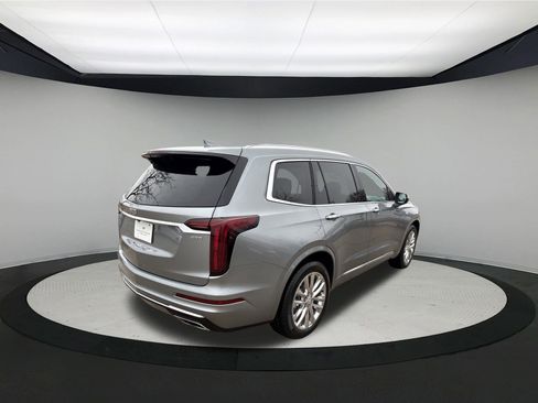 Certified 2024 Cadillac XT6 Premium Luxury w/ LPO, Floor Liner Package image 7