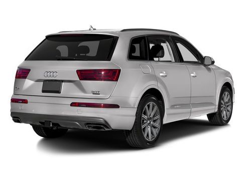 Used 2018 Audi Q7 3.0T Premium AWD/4WD image 3