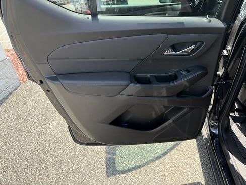 Used 2023 Chevrolet Traverse LT w/ LPO, Floor Liner Package AWD/4WD image 14