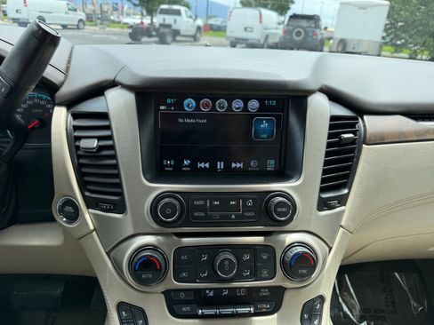 Used 2019 GMC Yukon XL Denali w/ Open Road Package AWD/4WD image 11