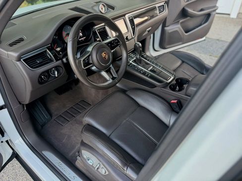 Used 2016 Porsche Macan S AWD/4WD image 22