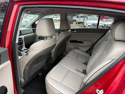 Used 2019 Kia Sportage EX image 21